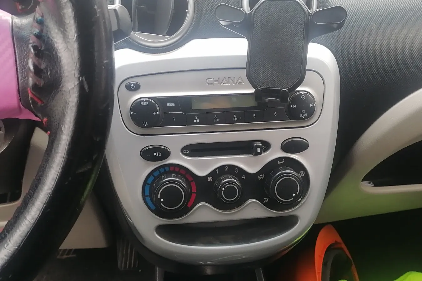 2012 ChangAn BenBen MINI 1.0L 69HP L4 5MT,autocango,china used car exporter,china ev exporter,chinese used car exporter,chinese used ev exporter