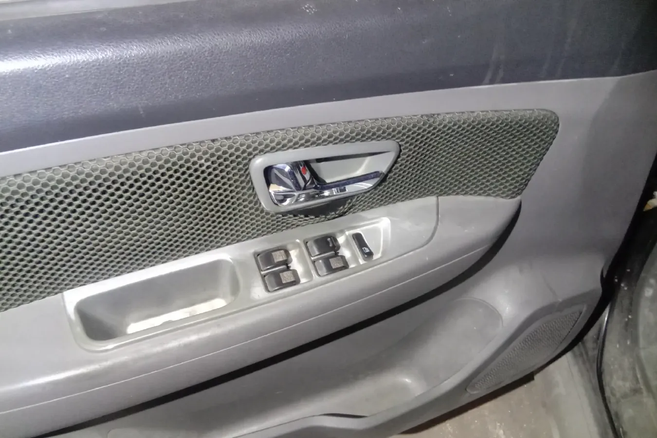 2013 FAW Senia S80 1.5L 109HP L4 5MT,autocango,china used car exporter,china ev exporter,chinese used car exporter,chinese used ev exporter