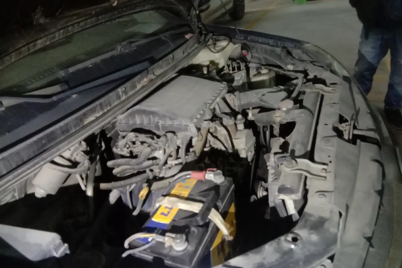 2013 FAW Senia S80 1.5L 109HP L4 5MT,autocango,china used car exporter,china ev exporter,chinese used car exporter,chinese used ev exporter