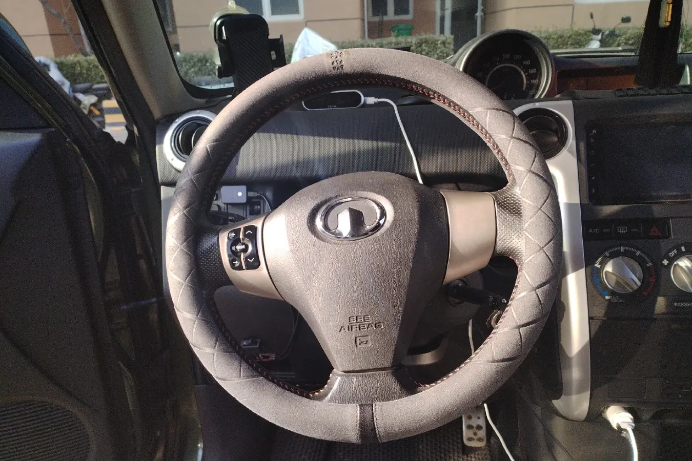 2013 Great Wall M2 1.5L 106HP L4 5MT,autocango,china used car exporter,china ev exporter,chinese used car exporter,chinese used ev exporter