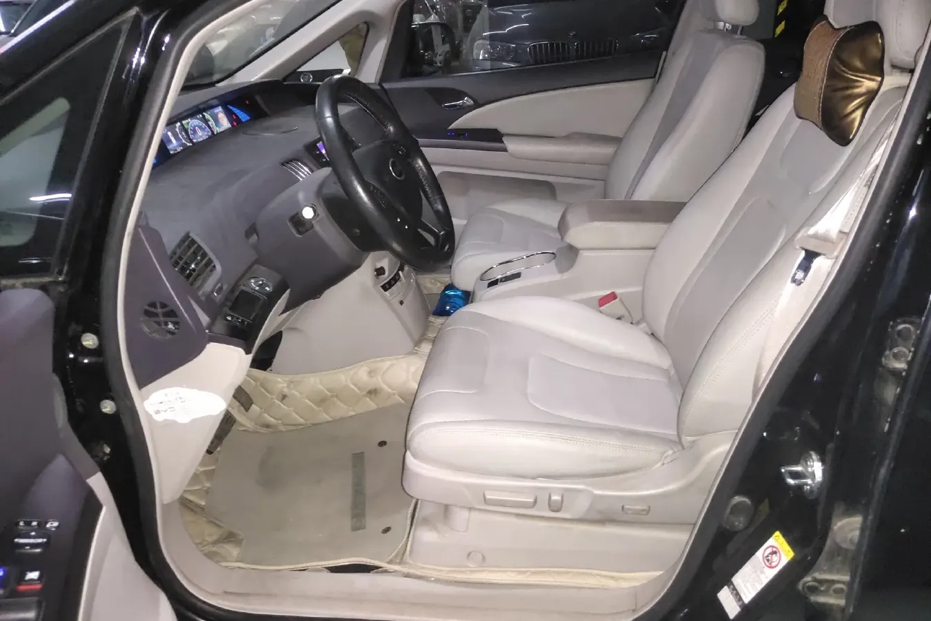 2016 BYD e6 BEV 82KWH,autocango,china used car exporter,china ev exporter,chinese used car exporter,chinese used ev exporter