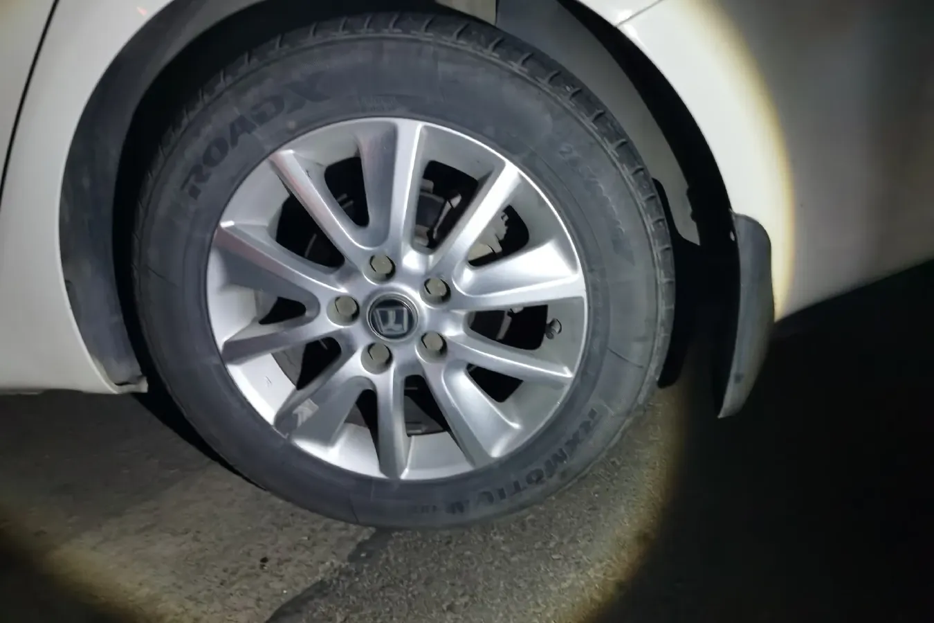 2013 Luxgen 5 1.8T 154HP L4 5AT,autocango,china used car exporter,china ev exporter,chinese used car exporter,chinese used ev exporter