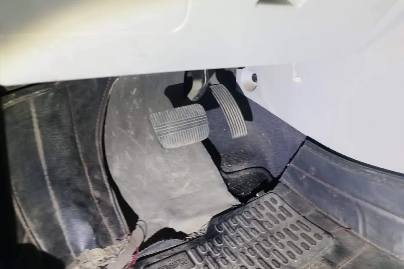 2013 Luxgen 5 1.8T 154HP L4 5AT,autocango,china used car exporter,china ev exporter,chinese used car exporter,chinese used ev exporter