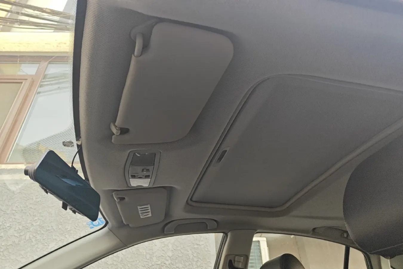 2015 Soueast V5 1.5L 120HP L4 5MT,autocango,china used car exporter,china ev exporter,chinese used car exporter,chinese used ev exporter