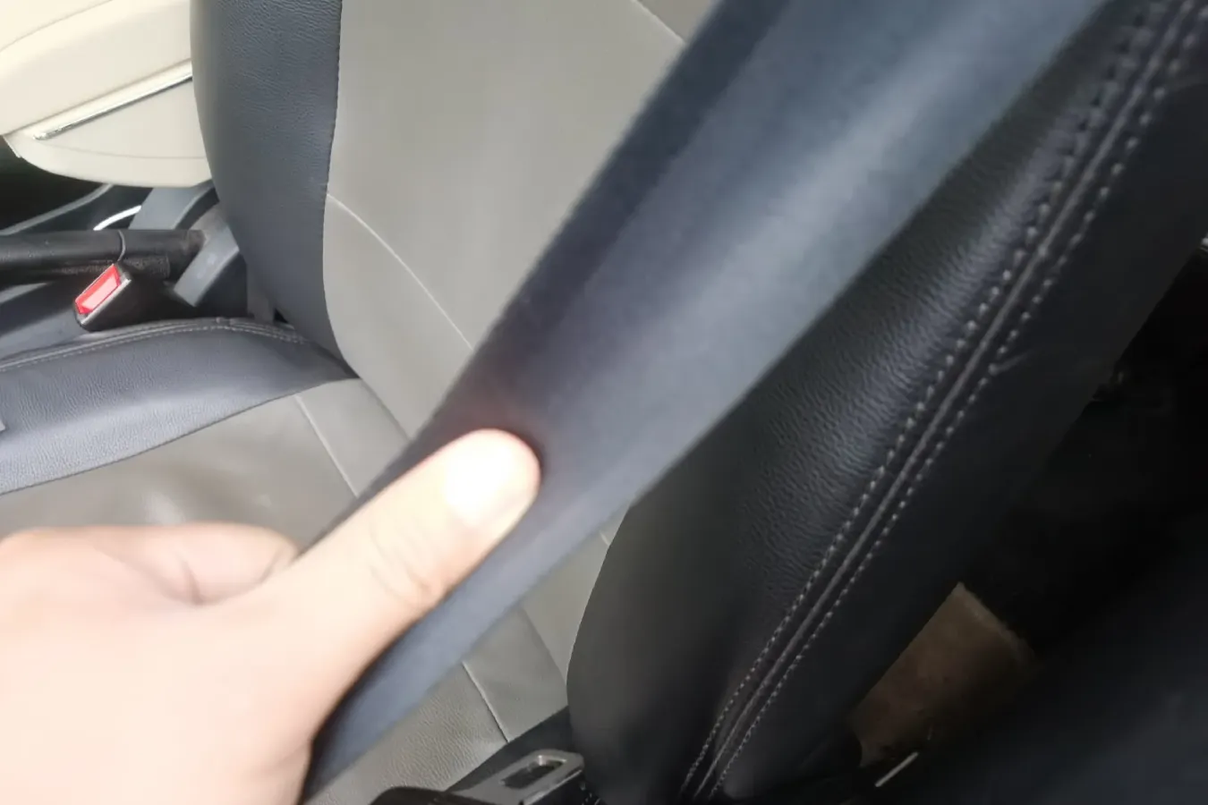 2014 DongFeng Fengon Fengon 330 1.5L 109HP L4 5MT,autocango,china used car exporter,china ev exporter,chinese used car exporter,chinese used ev exporter