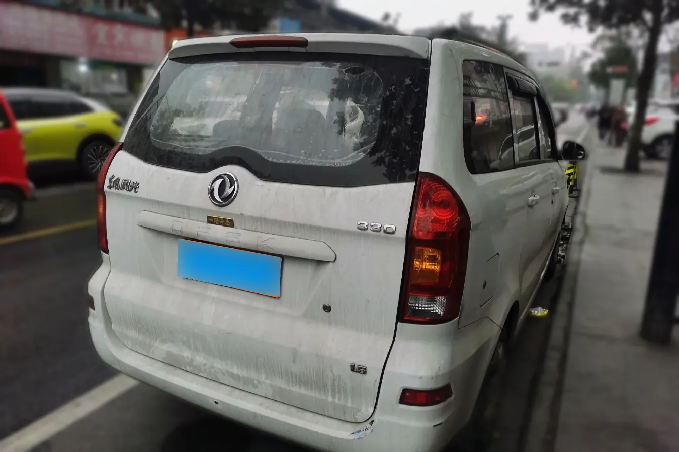 2014 DongFeng Fengon Fengon 330 1.5L 109HP L4 5MT,autocango,china used car exporter,china ev exporter,chinese used car exporter,chinese used ev exporter