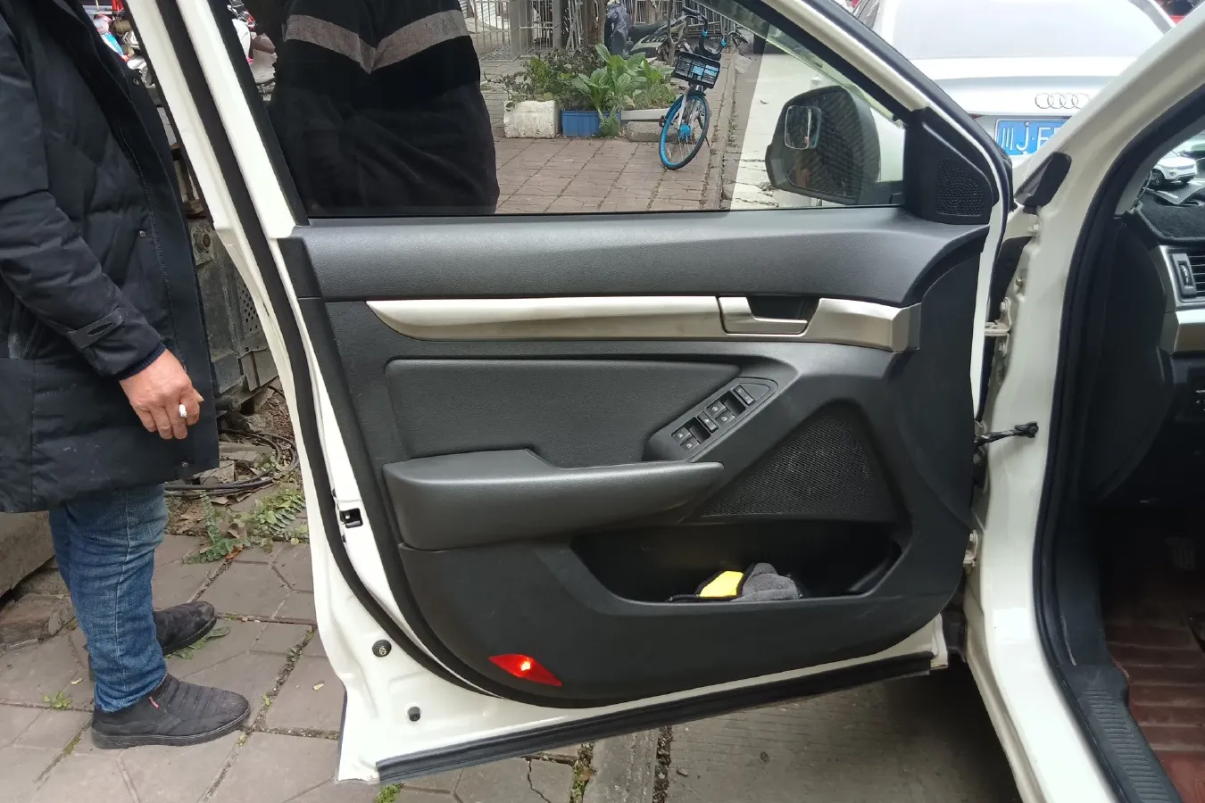 2015 BeiJing Auto Senova X65 2.0T 177HP L4 5MT,autocango,china used car exporter,china ev exporter,chinese used car exporter,chinese used ev exporter