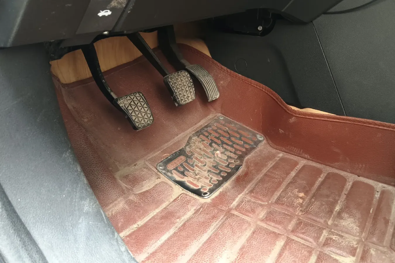 2015 BeiJing Auto Senova X65 2.0T 177HP L4 5MT,autocango,china used car exporter,china ev exporter,chinese used car exporter,chinese used ev exporter