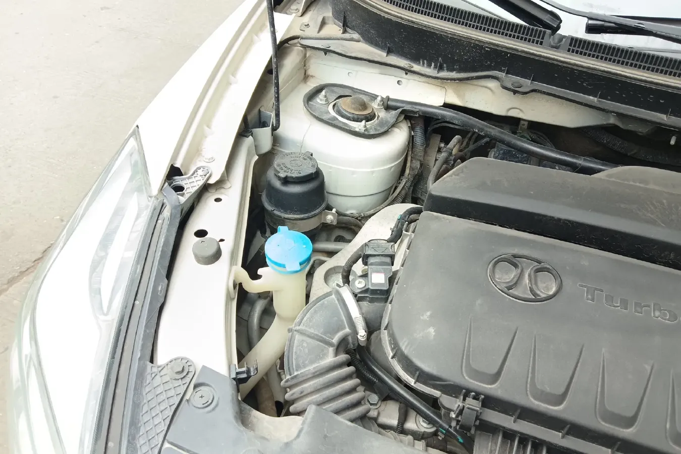 2015 BeiJing Auto Senova X65 2.0T 177HP L4 5MT,autocango,china used car exporter,china ev exporter,chinese used car exporter,chinese used ev exporter