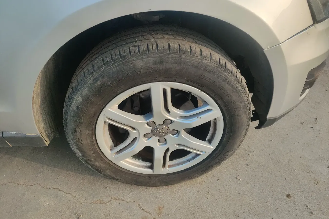 2010 Audi Q5 2.0T 211HP L4 7DCT,autocango,china used car exporter,china ev exporter,chinese used car exporter,chinese used ev exporter