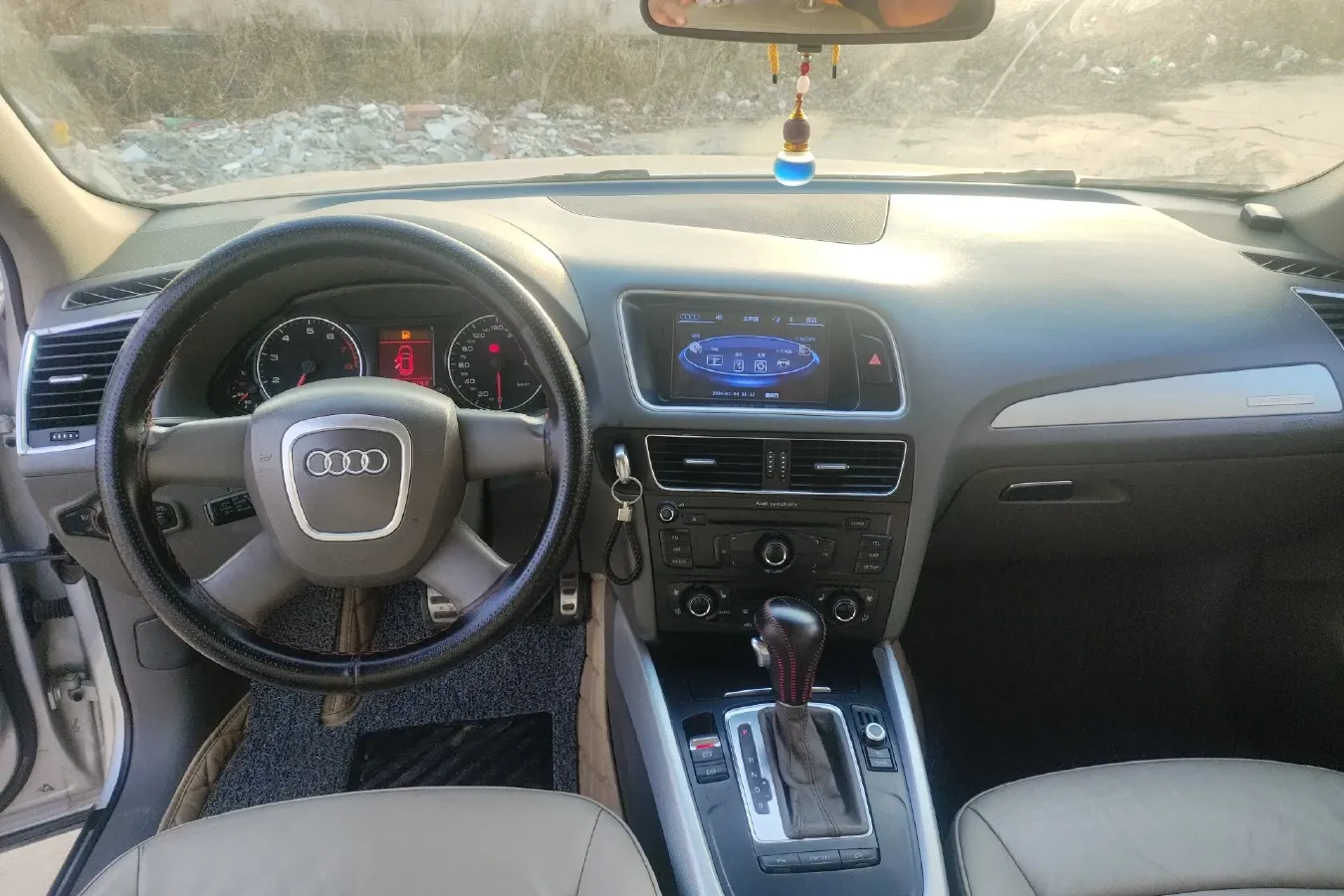 2010 Audi Q5 2.0T 211HP L4 7DCT,autocango,china used car exporter,china ev exporter,chinese used car exporter,chinese used ev exporter