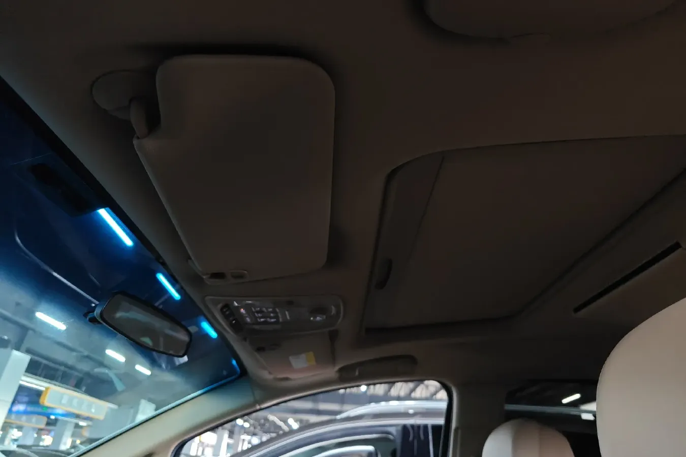 2017 Buick GL8 2.0T 260HP L4 6AT,autocango,china used car exporter,china ev exporter,chinese used car exporter,chinese used ev exporter