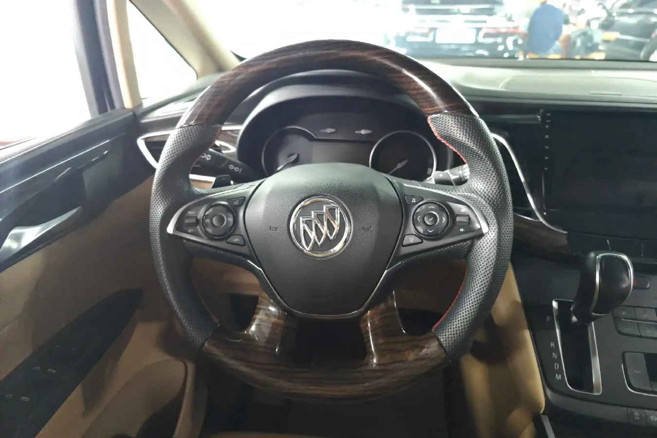 2017 Buick GL8 2.0T 260HP L4 6AT,autocango,china used car exporter,china ev exporter,chinese used car exporter,chinese used ev exporter