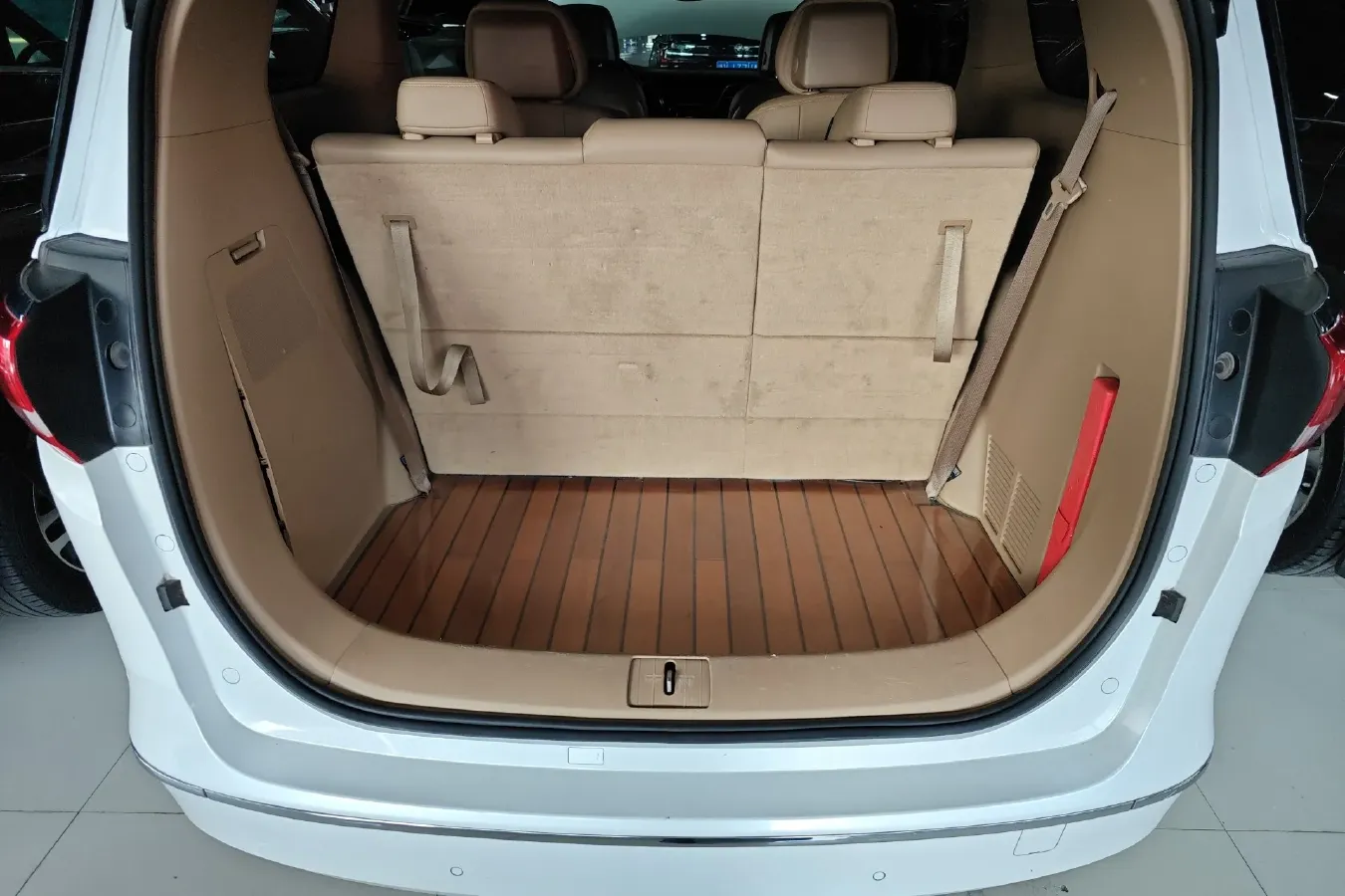 2017 Buick GL8 2.0T 260HP L4 6AT,autocango,china used car exporter,china ev exporter,chinese used car exporter,chinese used ev exporter