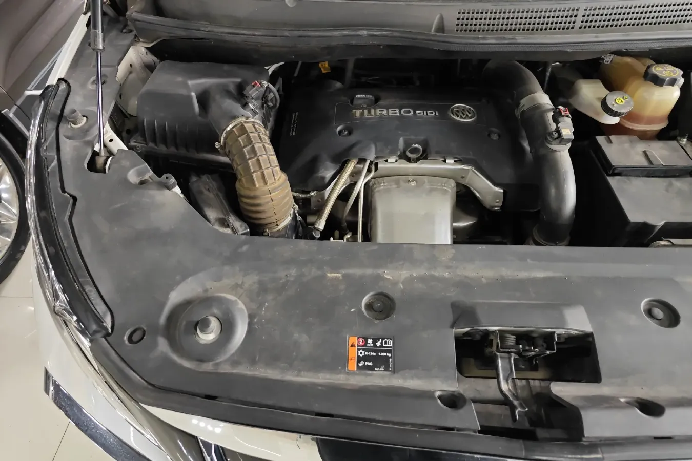 2017 Buick GL8 2.0T 260HP L4 6AT,autocango,china used car exporter,china ev exporter,chinese used car exporter,chinese used ev exporter