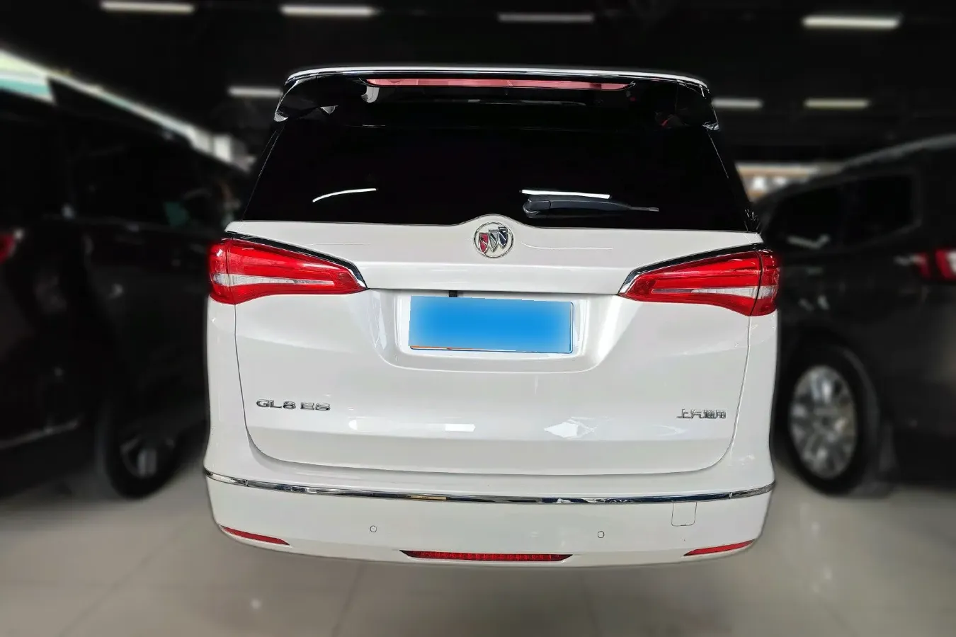 2017 Buick GL8 2.0T 260HP L4 6AT,autocango,china used car exporter,china ev exporter,chinese used car exporter,chinese used ev exporter