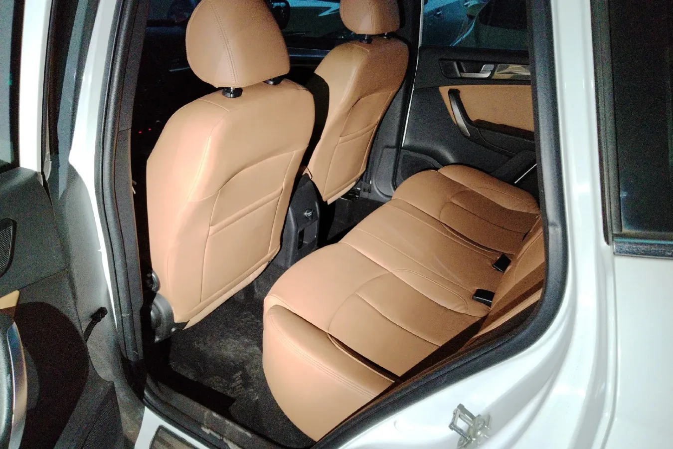 2016 Brilliance Auto V5 1.5T 150HP L4 5AT,autocango,china used car exporter,china ev exporter,chinese used car exporter,chinese used ev exporter