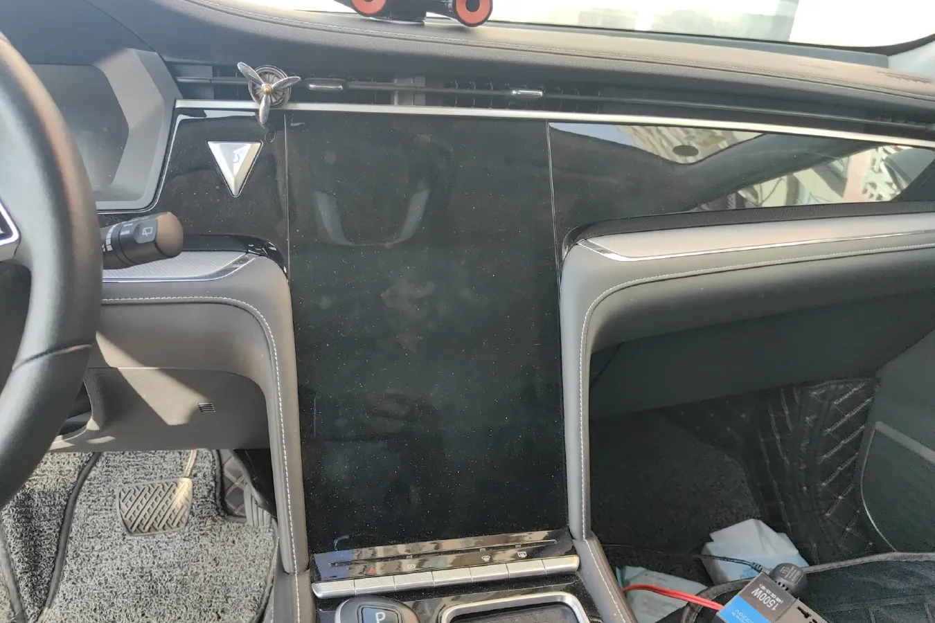 2020 Venucia Star 1.5T 190HP L4 7DCT,autocango,china used car exporter,china ev exporter,chinese used car exporter,chinese used ev exporter