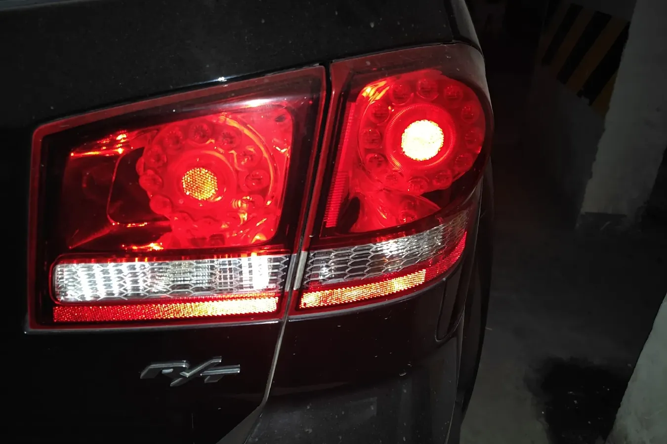 2015 Dodge JCUV 2.0T 170HP L4 6AT,autocango,china used car exporter,china ev exporter,chinese used car exporter,chinese used ev exporter