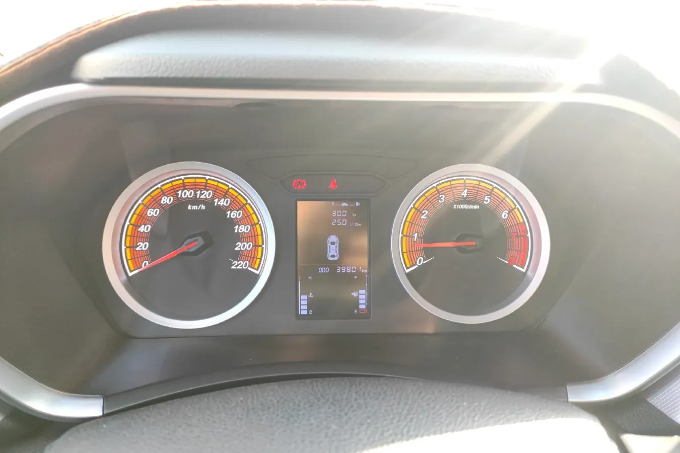 2019 Soueast DX5 1.5T 156HP L4 6MT,autocango,china used car exporter,china ev exporter,chinese used car exporter,chinese used ev exporter