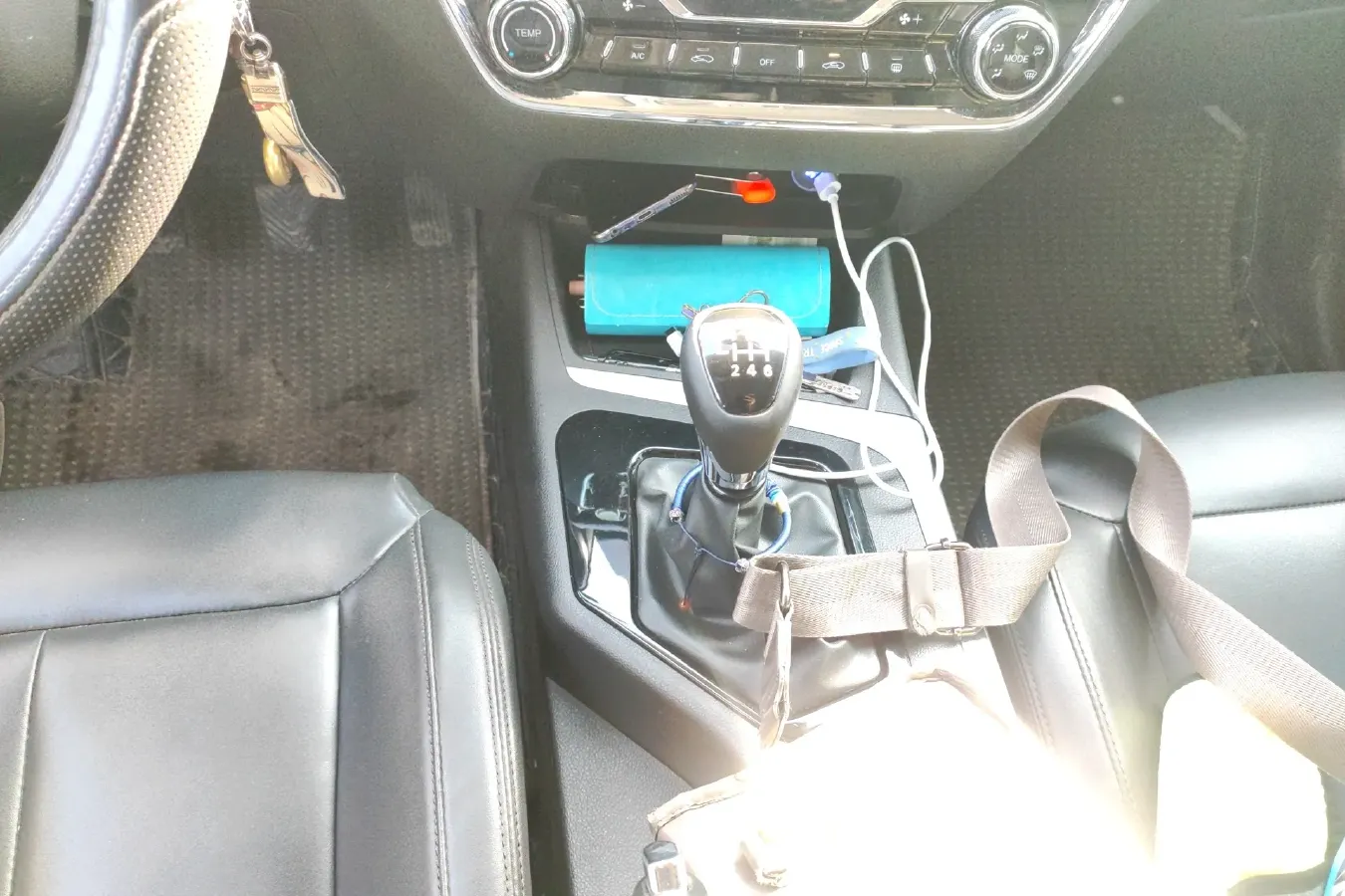 2019 Soueast DX5 1.5T 156HP L4 6MT,autocango,china used car exporter,china ev exporter,chinese used car exporter,chinese used ev exporter