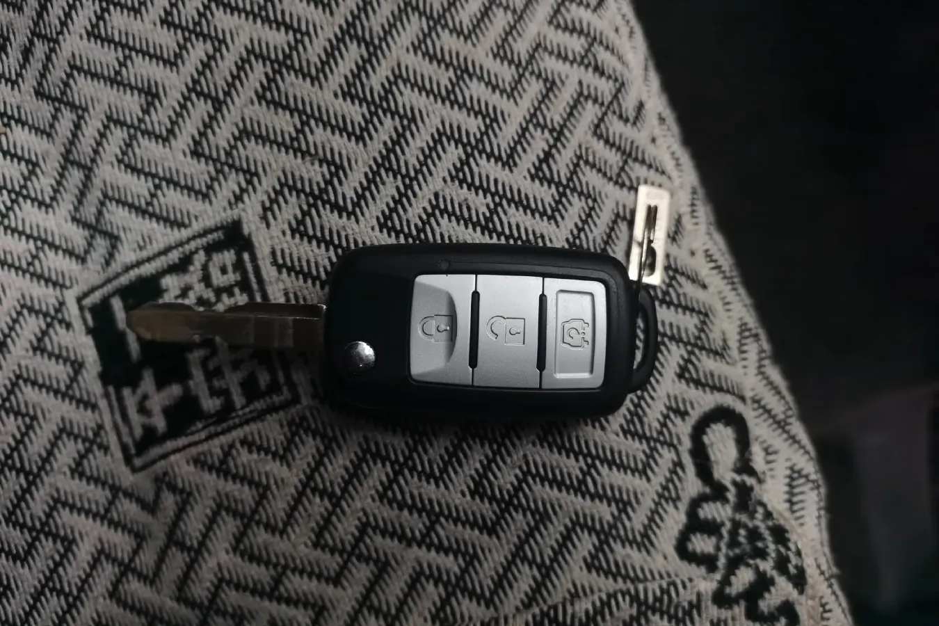 2022 DongFeng DFSK EC36 BEV 41.932KWH,autocango,china used car exporter,china ev exporter,chinese used car exporter,chinese used ev exporter