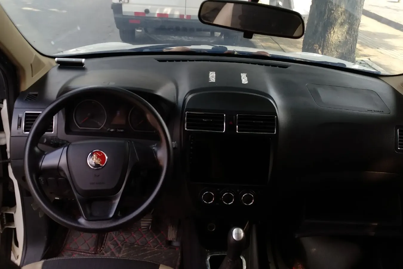 2015 DongFeng Forthing Joyear X3 1.5L 120HP L4 5MT,autocango,china used car exporter,china ev exporter,chinese used car exporter,chinese used ev exporter