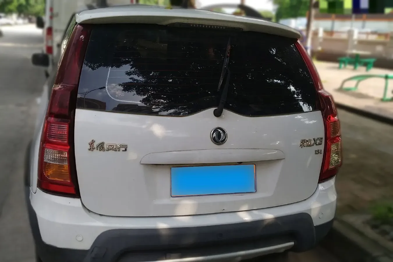 2015 DongFeng Forthing Joyear X3 1.5L 120HP L4 5MT,autocango,china used car exporter,china ev exporter,chinese used car exporter,chinese used ev exporter