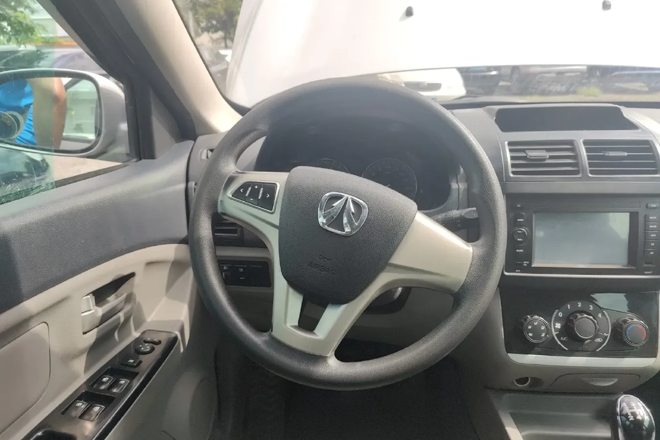 2014 BAIC WeiWang M20 1.5L 106HP L4 5MT,autocango,china used car exporter,china ev exporter,chinese used car exporter,chinese used ev exporter