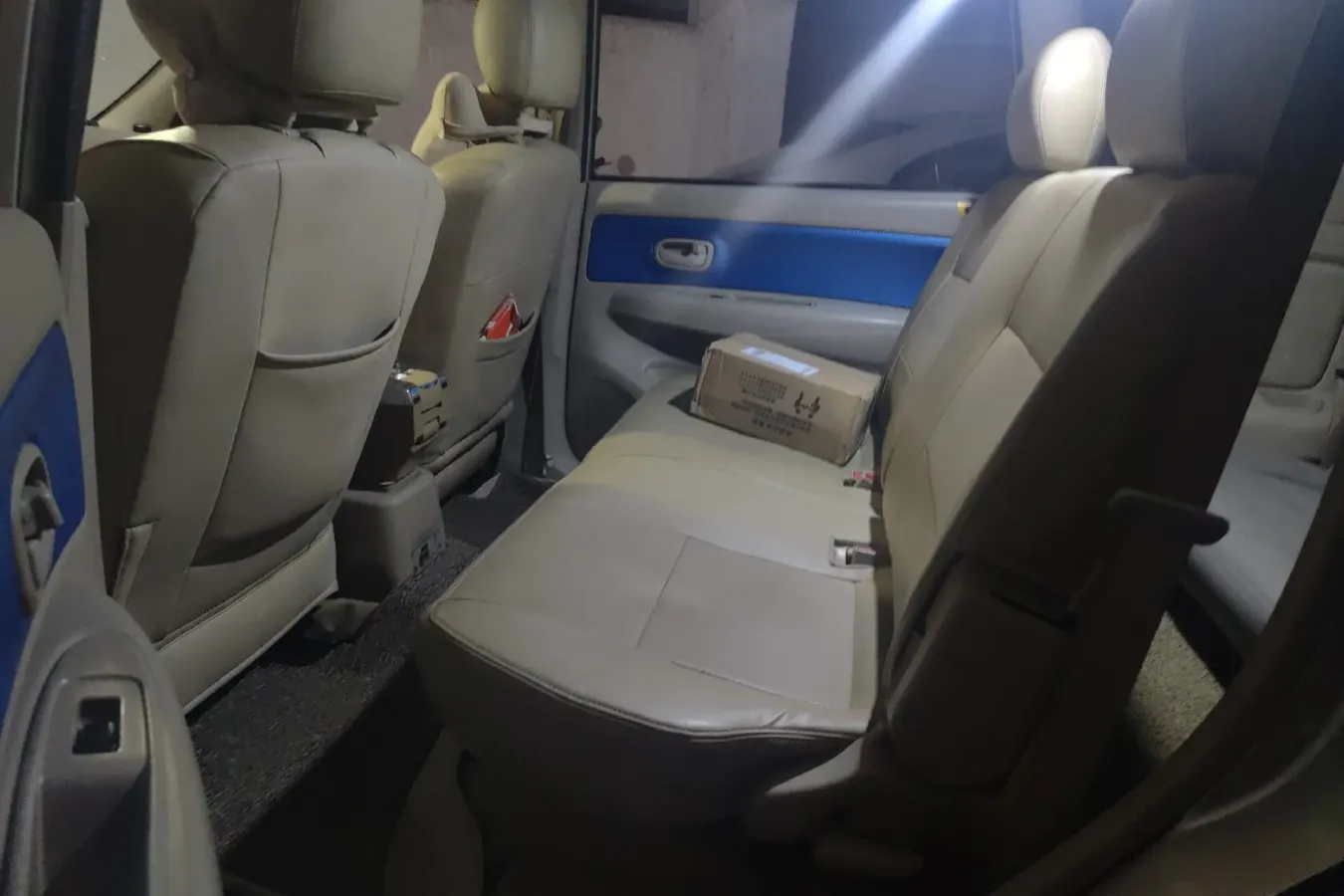 2009 FAW Senia M80 1.3L 91HP L4 5MT,autocango,china used car exporter,china ev exporter,chinese used car exporter,chinese used ev exporter