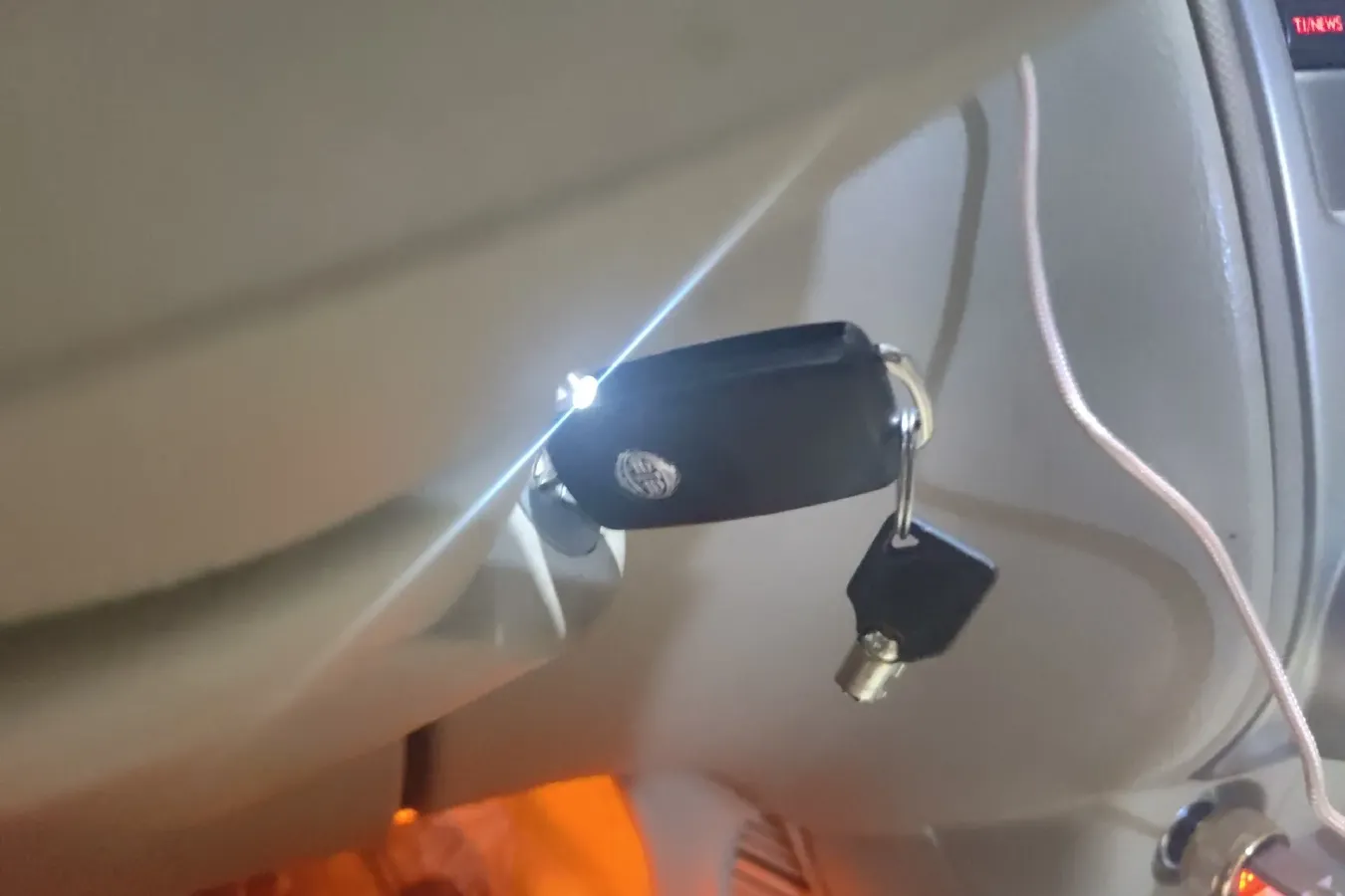 2009 FAW Senia M80 1.3L 91HP L4 5MT,autocango,china used car exporter,china ev exporter,chinese used car exporter,chinese used ev exporter