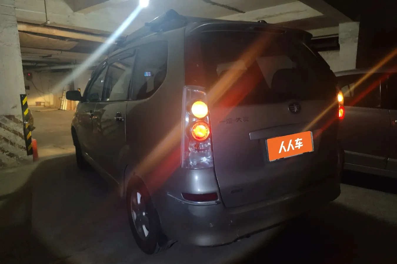 2009 FAW Senia M80 1.3L 91HP L4 5MT,autocango,china used car exporter,china ev exporter,chinese used car exporter,chinese used ev exporter