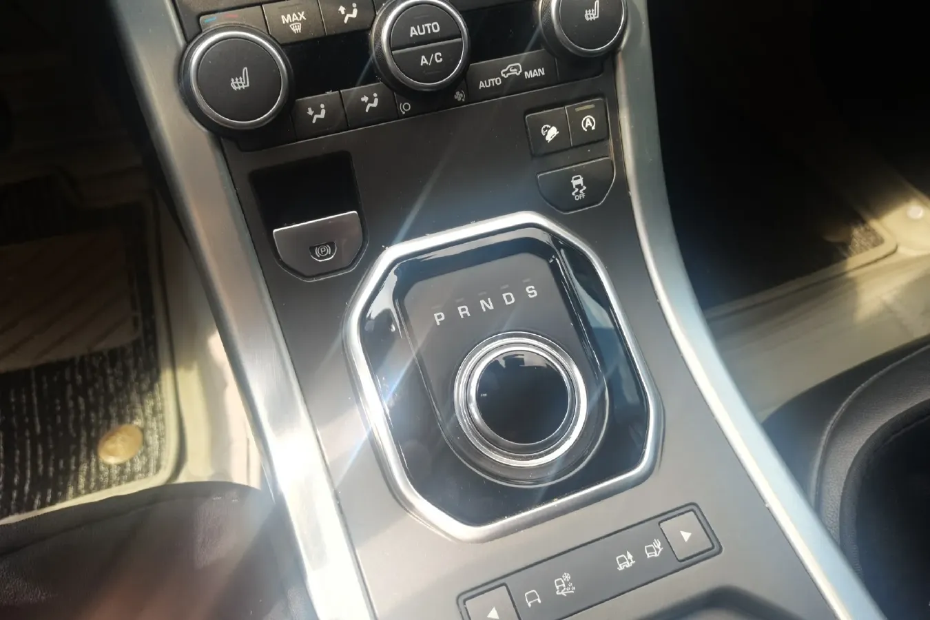 2017 Land Rover Range Rover Evoque 2.0T 241HP L4 9AT,autocango,china used car exporter,china ev exporter,chinese used car exporter,chinese used ev exporter