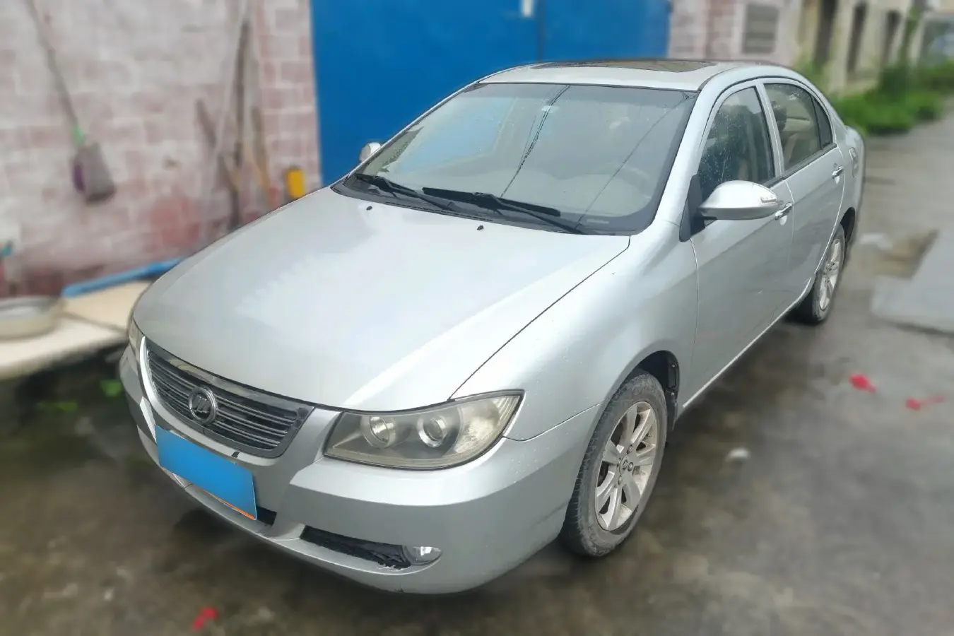 2012 LiFan 620 1.5L 94HP L4 5MT