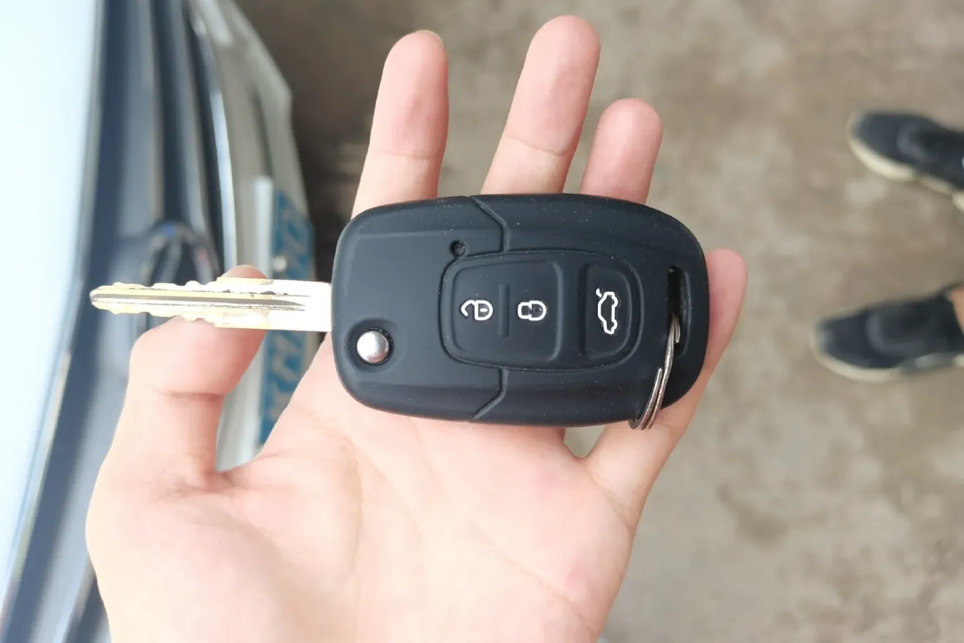 2015 Soueast V5 1.5L 120HP L4 5MT,autocango,china used car exporter,china ev exporter,chinese used car exporter,chinese used ev exporter