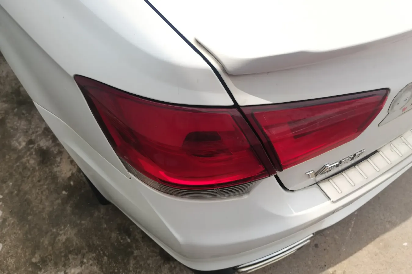 2015 Soueast V5 1.5L 120HP L4 5MT,autocango,china used car exporter,china ev exporter,chinese used car exporter,chinese used ev exporter