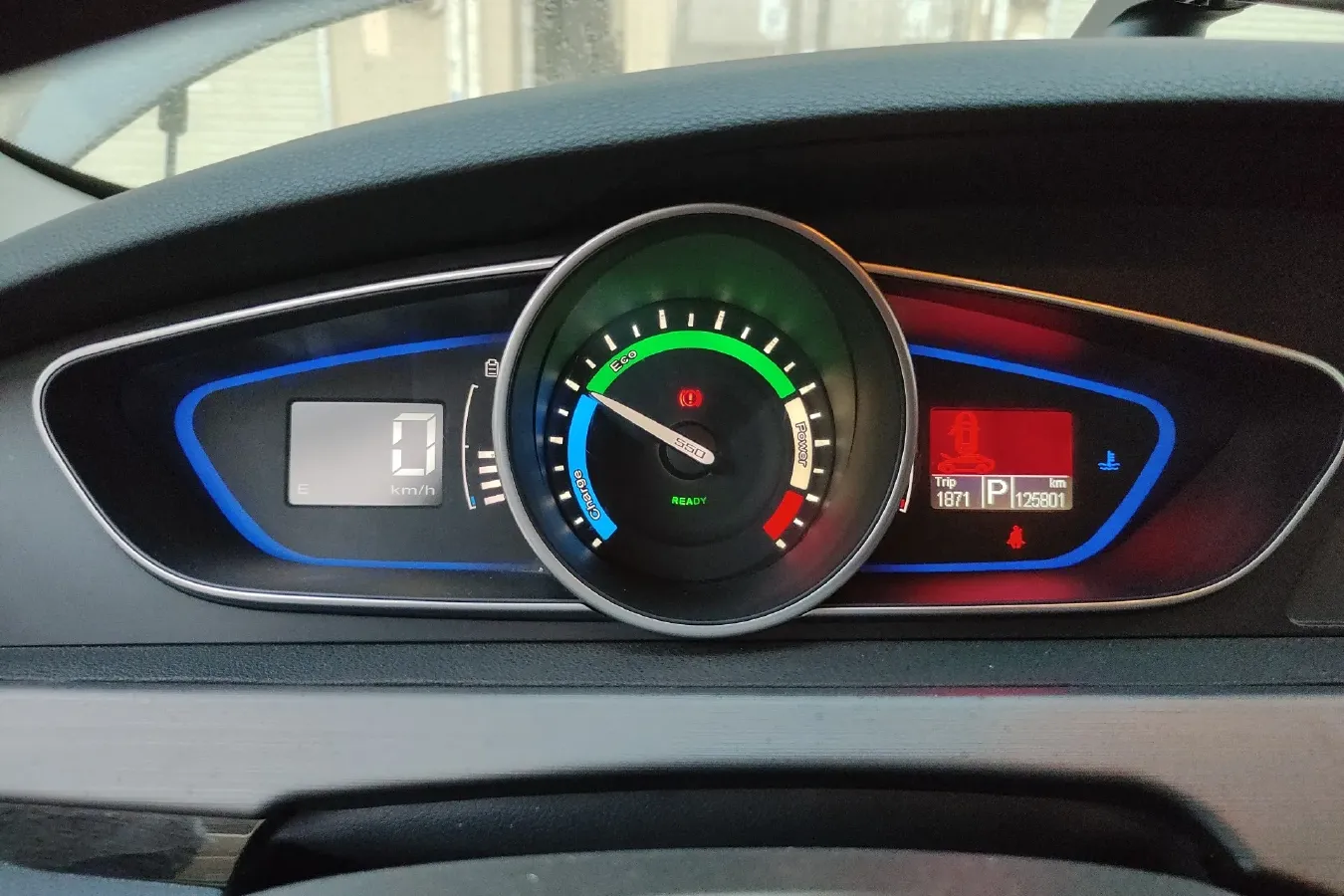 2014 Roewe e550 1.5L 109HP L4 2AT PHEV 11.8KWH,autocango,china used car exporter,china ev exporter,chinese used car exporter,chinese used ev exporter