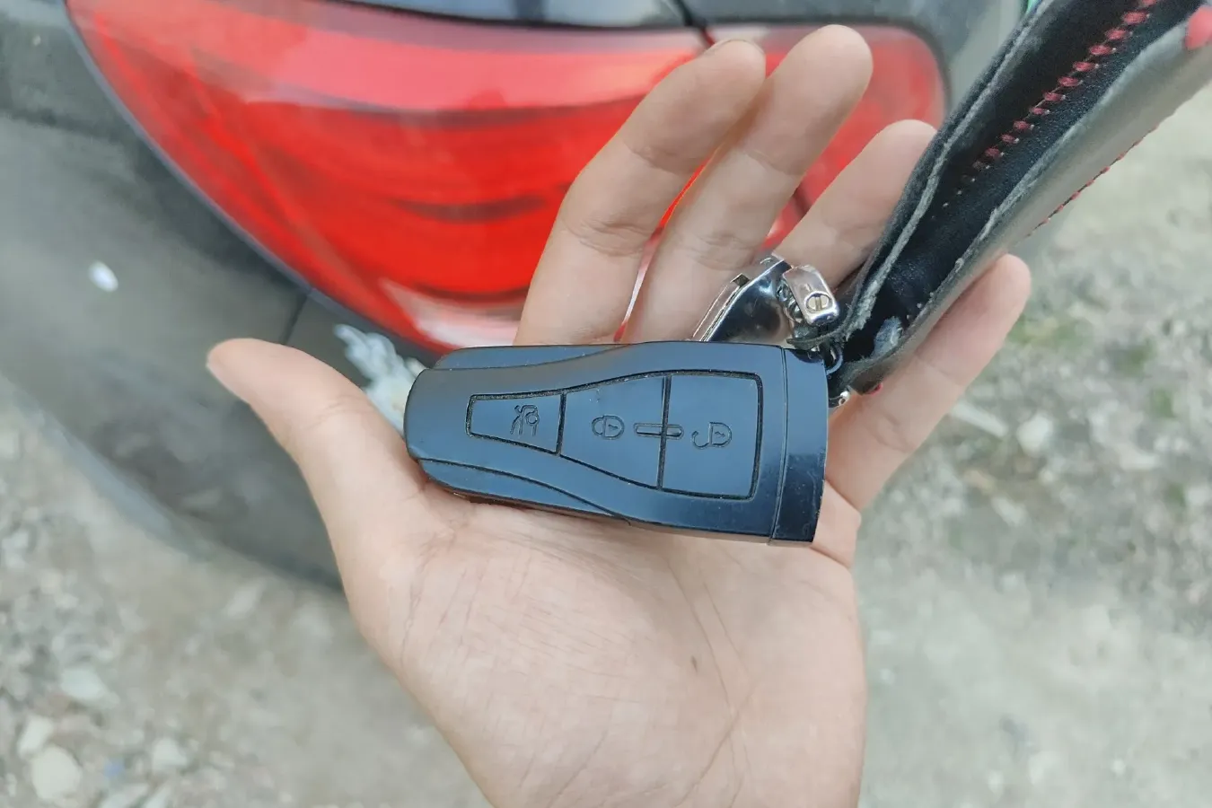 2014 Roewe e550 1.5L 109HP L4 2AT PHEV 11.8KWH,autocango,china used car exporter,china ev exporter,chinese used car exporter,chinese used ev exporter