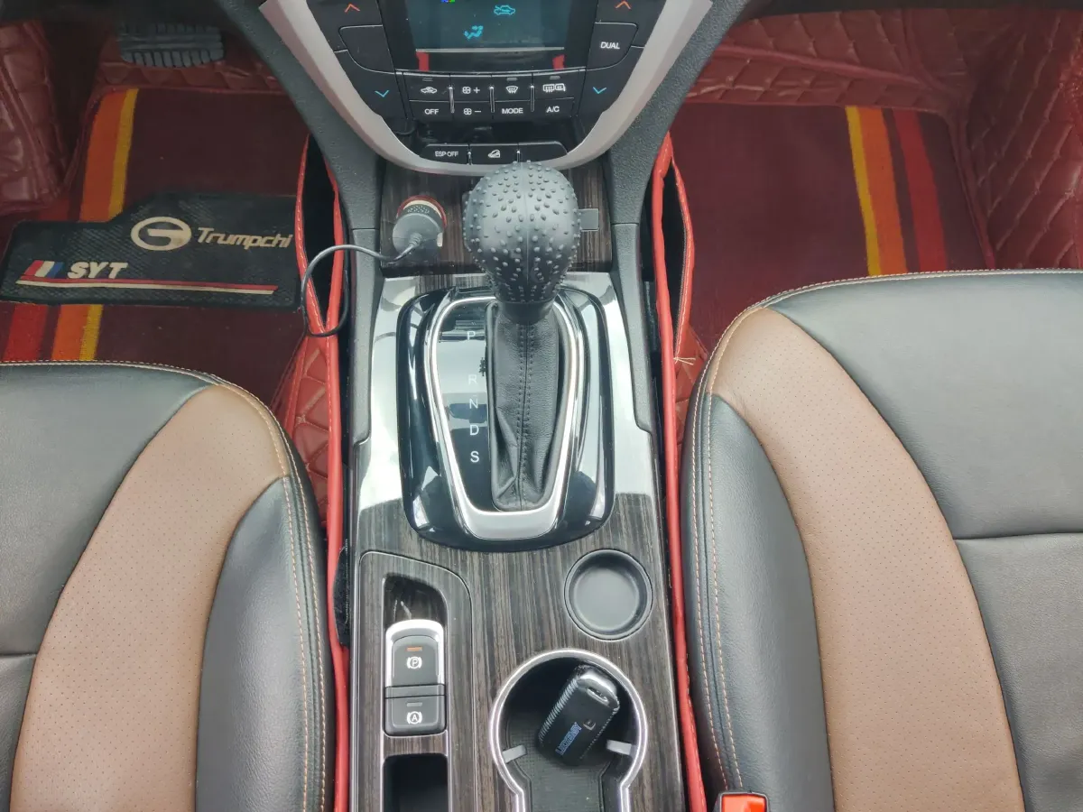 2015 GAC Trumpchi GS5 Super 1.8T 177HP L4 5AT,autocango,china used car exporter,china ev exporter,chinese used car exporter,chinese used ev exporter