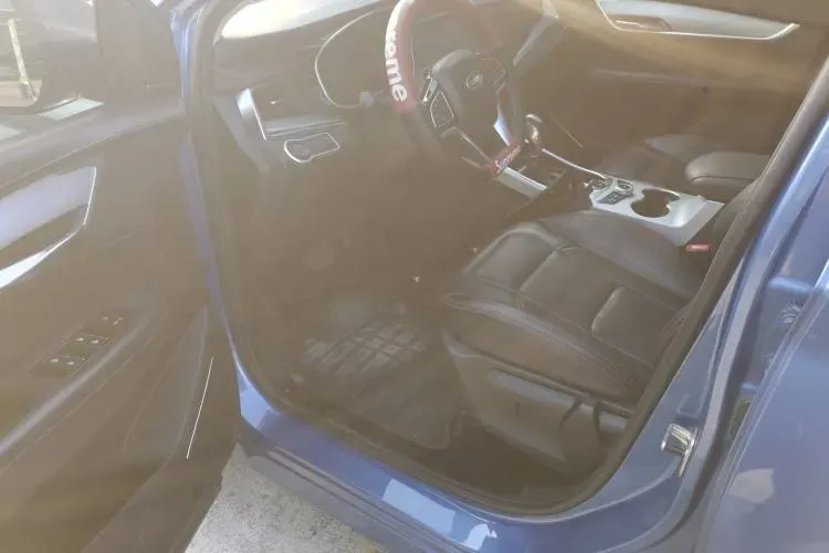 2018 SWM G01 1.5T 156HP L4 6AT,autocango,china used car exporter,china ev exporter,chinese used car exporter,chinese used ev exporter