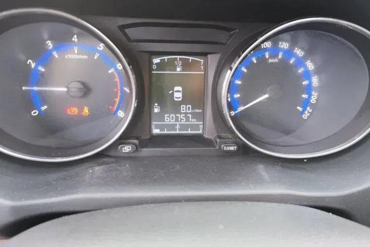 2016 DongFeng Forthing SX6 1.6L 122HP L4 5MT,autocango,china used car exporter,china ev exporter,chinese used car exporter,chinese used ev exporter