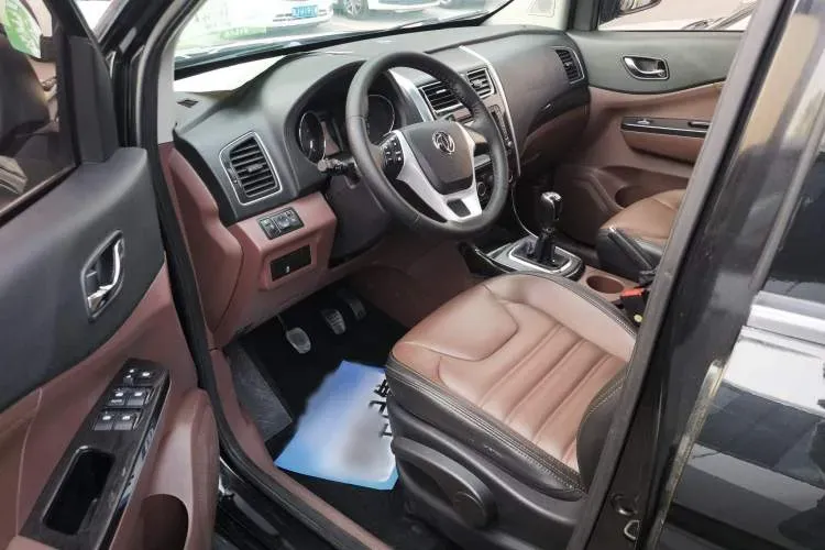 2016 DongFeng Forthing SX6 1.6L 122HP L4 5MT,autocango,china used car exporter,china ev exporter,chinese used car exporter,chinese used ev exporter