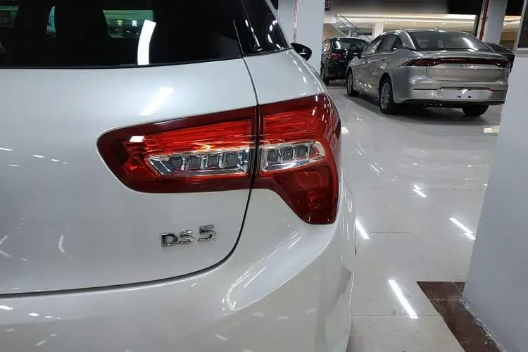 2014 DS 5 1.6T 163HP L4 6AT,autocango,china used car exporter,china ev exporter,chinese used car exporter,chinese used ev exporter