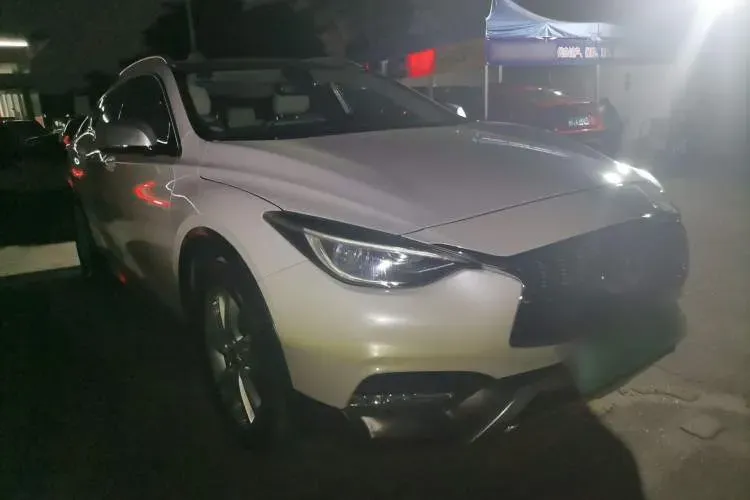 2017 Infiniti QX30 1.6T 156HP L4 7DCT,autocango,china used car exporter,china ev exporter,chinese used car exporter,chinese used ev exporter
