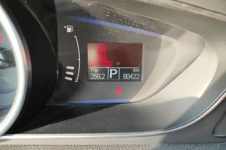 2016 Roewe e550 1.5L 109HP L4 2AT PHEV 12KWH,autocango,china used car exporter,china ev exporter,chinese used car exporter,chinese used ev exporter