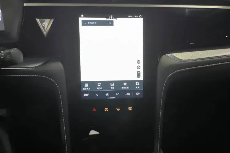 2020 Venucia Star 1.5T 190HP L4 7DCT,autocango,china used car exporter,china ev exporter,chinese used car exporter,chinese used ev exporter