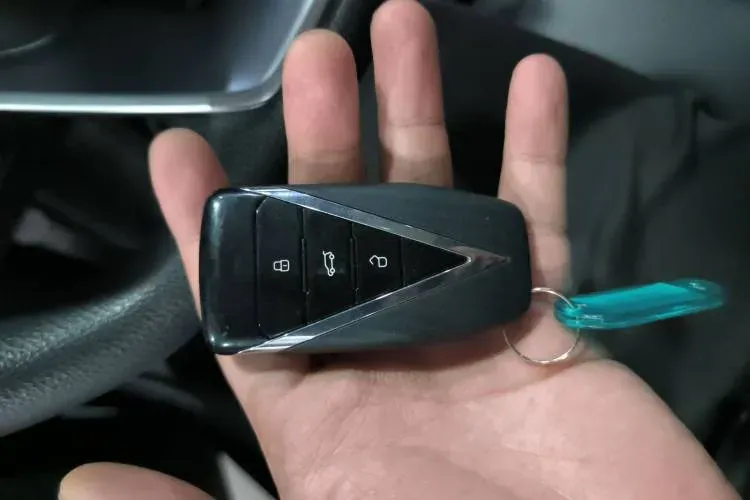 2020 Venucia Star 1.5T 190HP L4 7DCT,autocango,china used car exporter,china ev exporter,chinese used car exporter,chinese used ev exporter