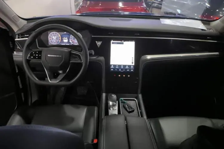 2020 Venucia Star 1.5T 190HP L4 7DCT,autocango,china used car exporter,china ev exporter,chinese used car exporter,chinese used ev exporter