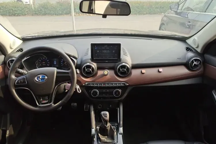 2016 BAIC ChangHe Q35 1.5L 116HP L4 5MT,autocango,china used car exporter,china ev exporter,chinese used car exporter,chinese used ev exporter