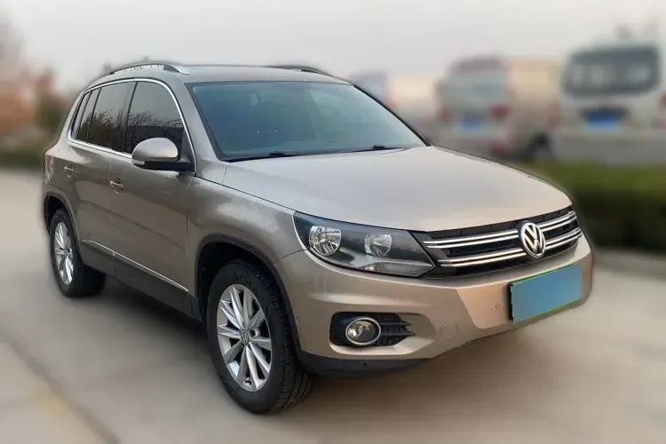 2010 Volkswagen Eos 2.0T 200HP L4 6DCT,autocango,china used car exporter,china ev exporter,chinese used car exporter,chinese used ev exporter